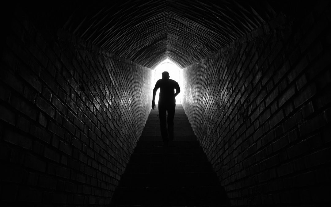 hope-end-of-tunnel-mahdi-dastmard-unsplash