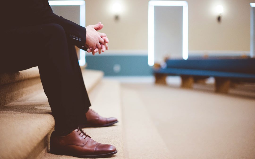 man-waiting-in-the-room-by-ben-white-at-unsplash
