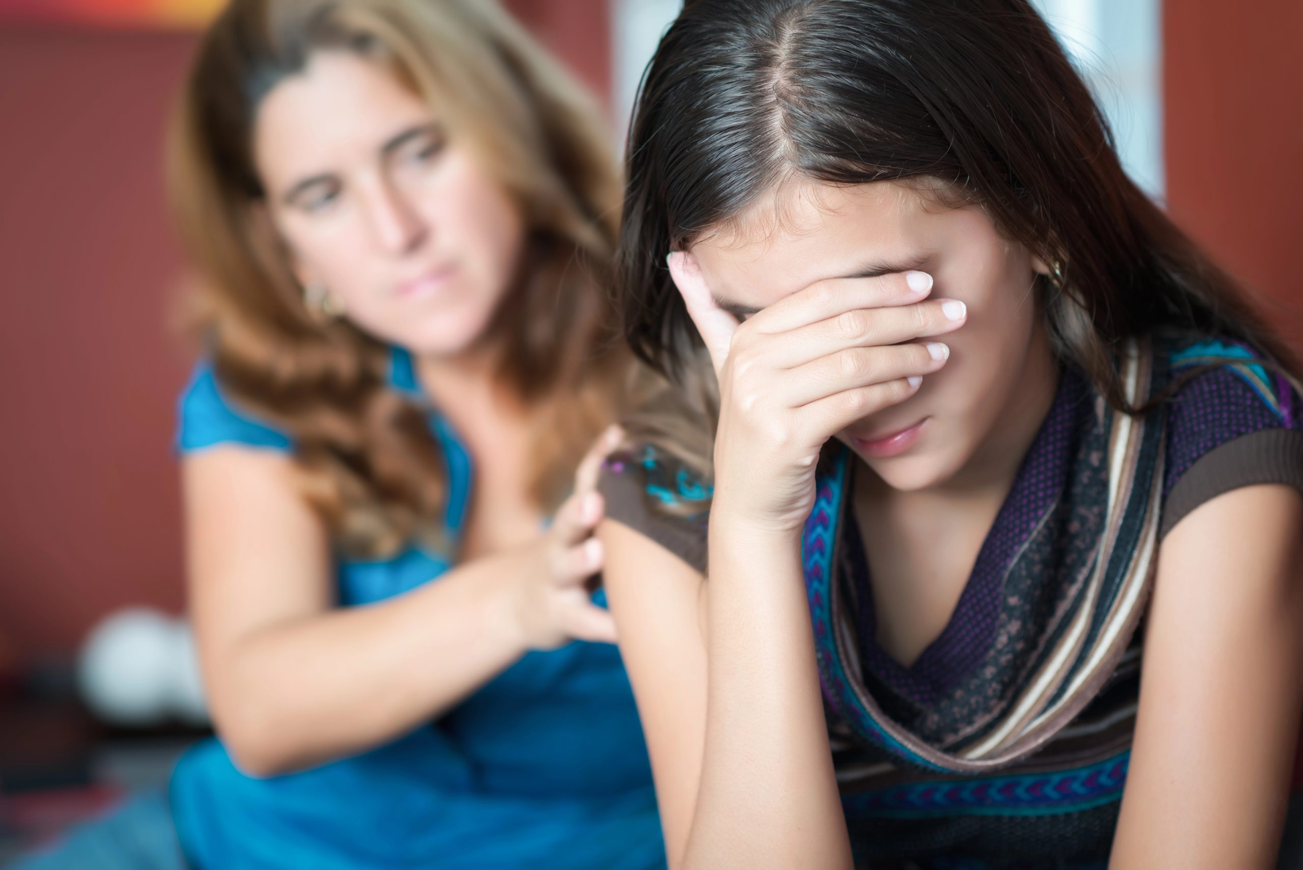 mother-encouraging-her-daughter